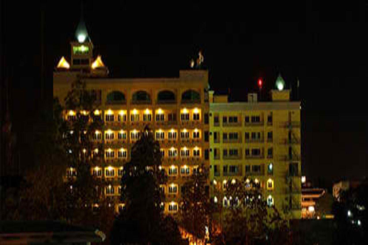 The Royal Mandaya Hotel Davao Bagian luar foto