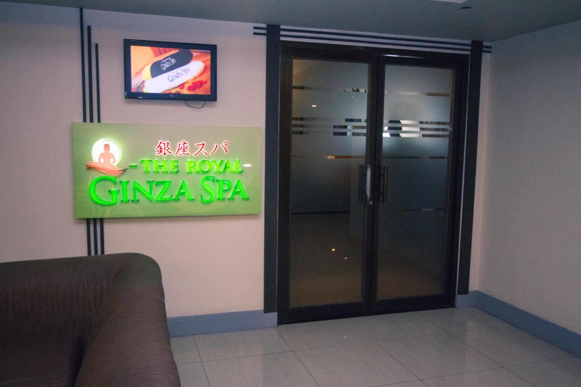 The Royal Mandaya Hotel Davao Bagian luar foto